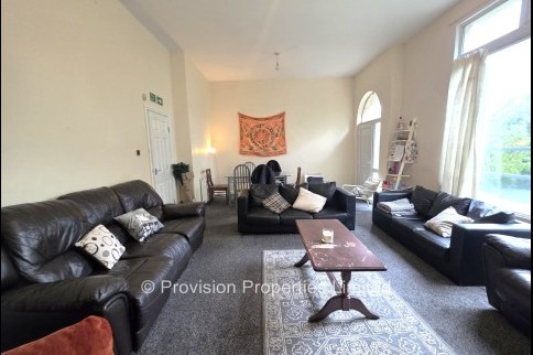 Moorland+Avenue%2C+Hyde+Park%2C+LS6