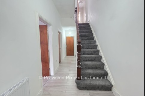 Brudenell+Road%2C+Hyde+Park%2C+LS6