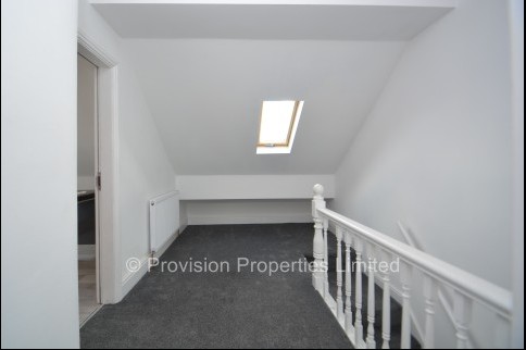 Brudenell+Road%2C+Hyde+Park%2C+LS6