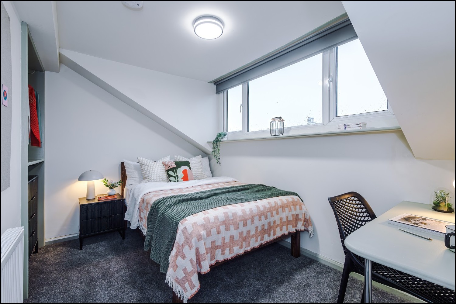 Welton+Place%2C+Hyde+Park%2C+LS6