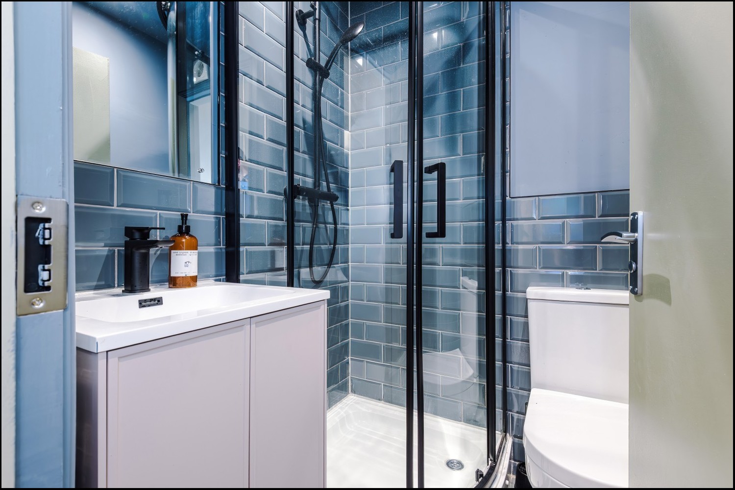 Welton+Place%2C+Hyde+Park%2C+LS6