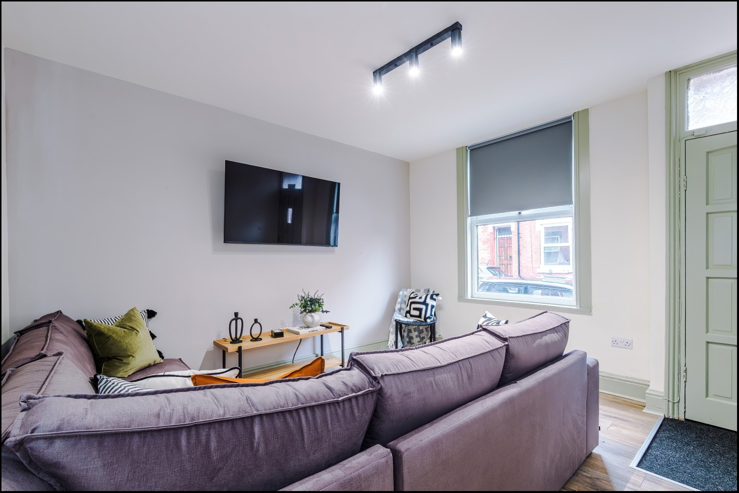 Welton+Place%2C+Hyde+Park%2C+LS6