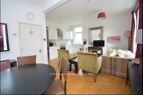 4 Bedroom Houses to rent Hyde Park