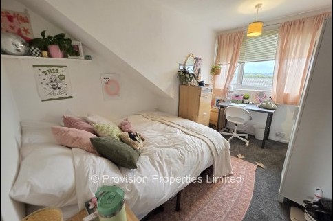 Ebor+Mount%2C+Hyde+Park%2C+LS6