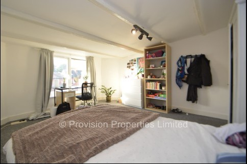 Manor+Drive%2C+Hyde+Park%2C+LS6