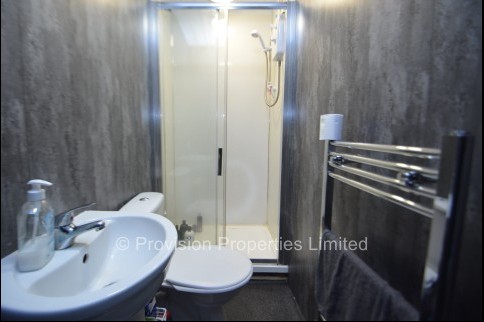 Manor+Drive%2C+Hyde+Park%2C+LS6