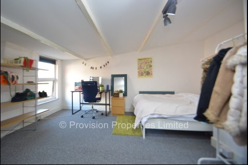 Manor+Drive%2C+Hyde+Park%2C+LS6