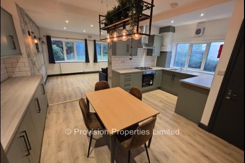 4 Bedroom Rentals in Leeds