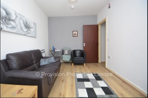 1 Bedroom Flats in Hyde Park, Leeds
