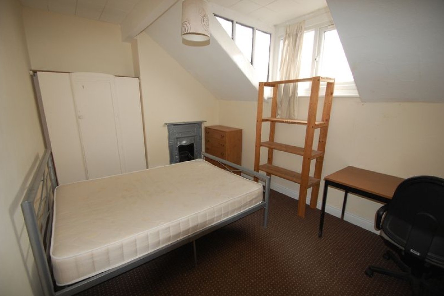 Manor+Terrace%2C+Hyde+Park%2C+LS6