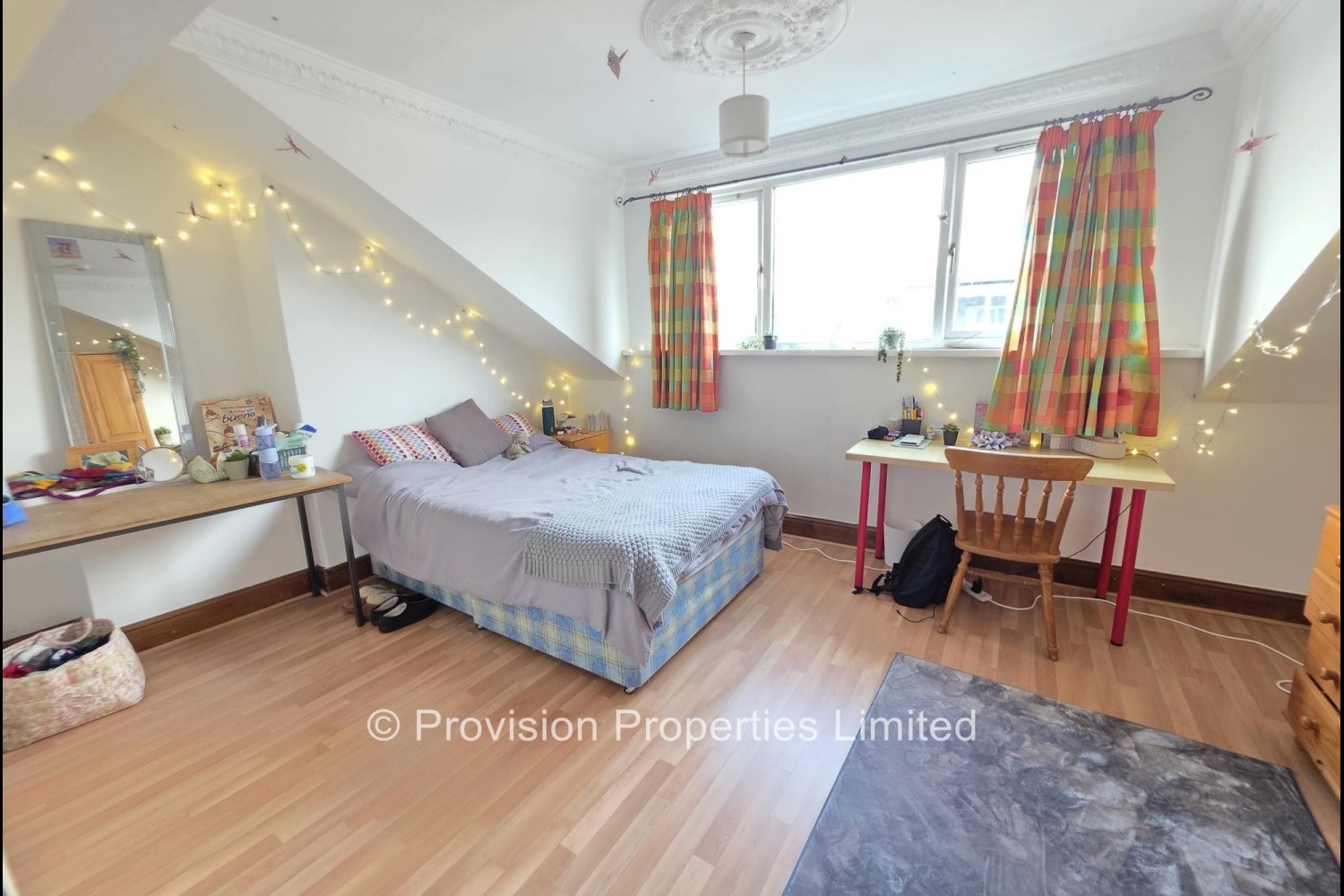 Norwood+Place%2C+Hyde+Park%2C+LS6