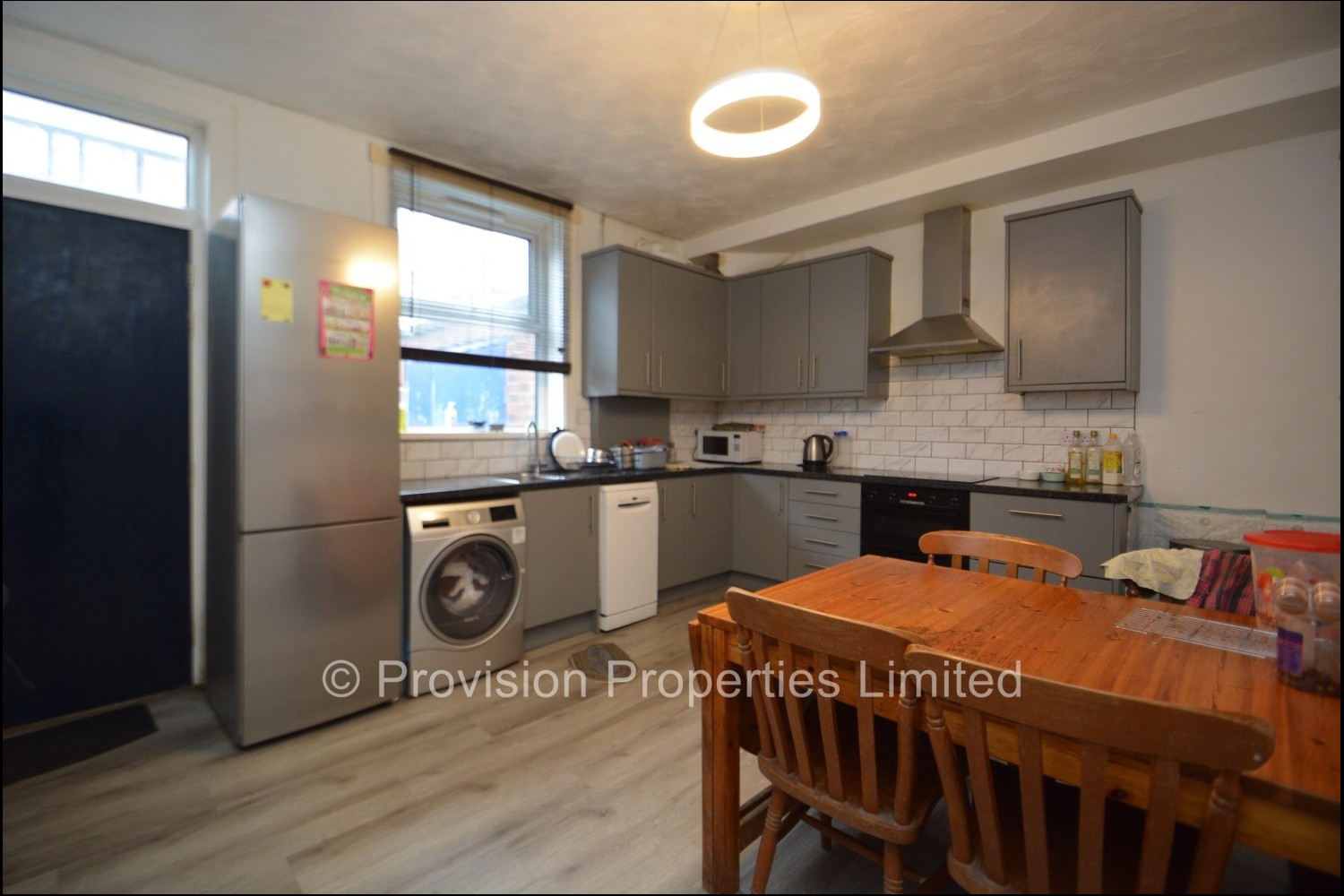 Burley+Lodge+Terrace%2C+Hyde+Park%2C+LS6