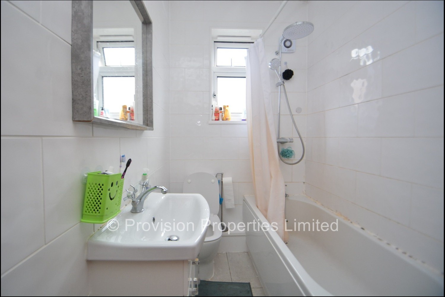 Burley+Lodge+Terrace%2C+Hyde+Park%2C+LS6