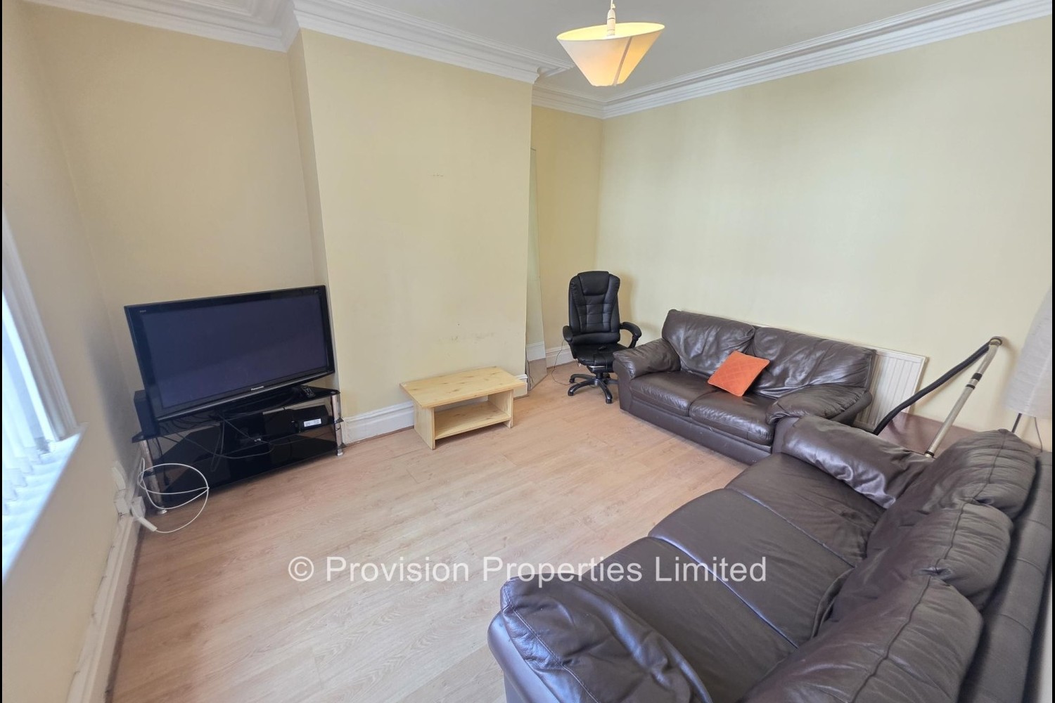 Branksome+Place%2C+Hyde+Park%2C+LS6