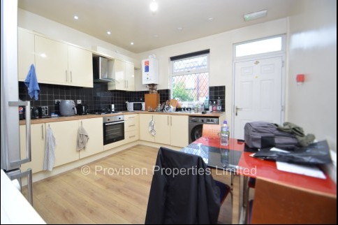 Hessle+Mount%2C+Hyde+Park%2C+LS6