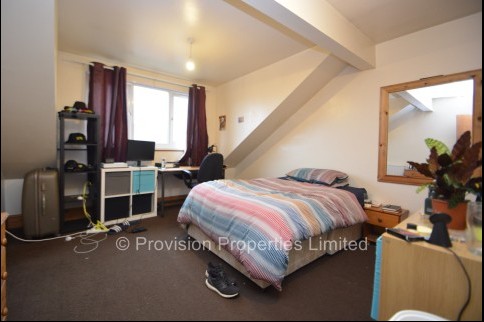 Hessle+Mount%2C+Hyde+Park%2C+LS6