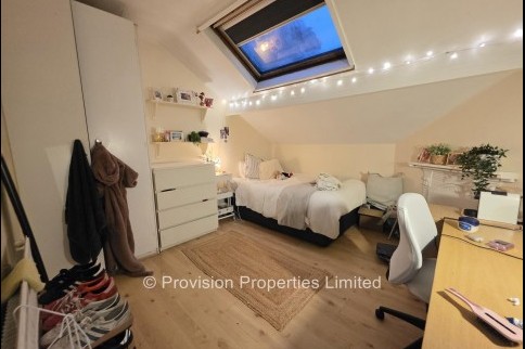 Regent+Park+Terrace%2C+Hyde+Park%2C+LS6