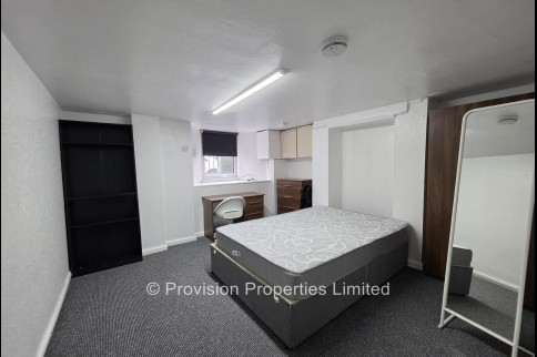 Thornville+Road%2C+Hyde+Park%2C+LS6