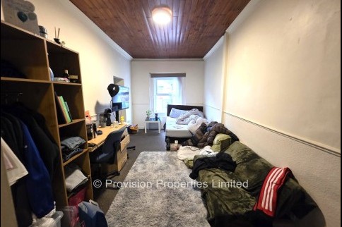 Ash+Grove%2C+Hyde+Park%2C+LS6