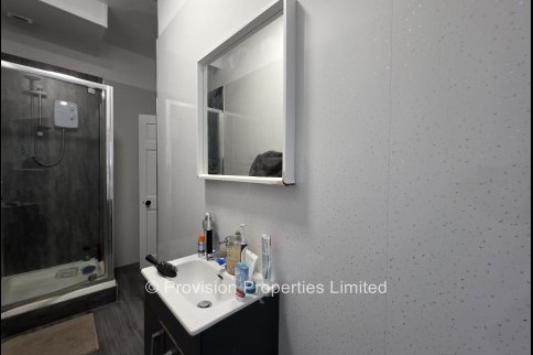 Ash+Grove%2C+Hyde+Park%2C+LS6