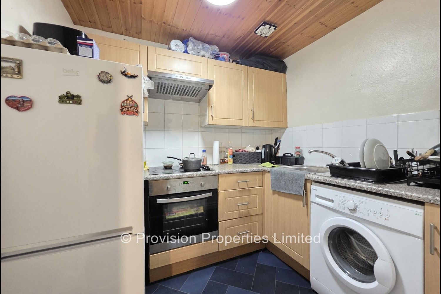 Moorland+Road%2C+Hyde+Park%2C+LS6