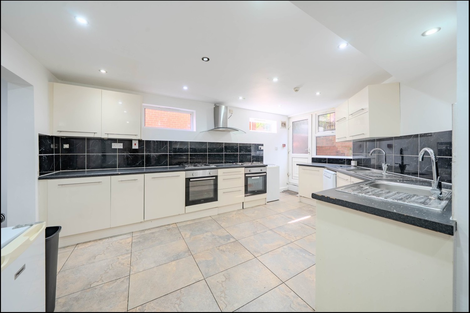 Headingley+Avenue%2C+Headingley%2C+LS6