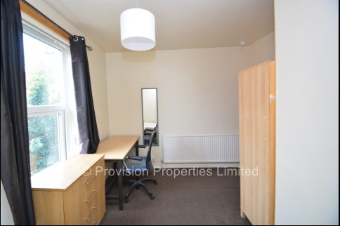 Beamsley+Terrace%2C+Hyde+Park%2C+LS6