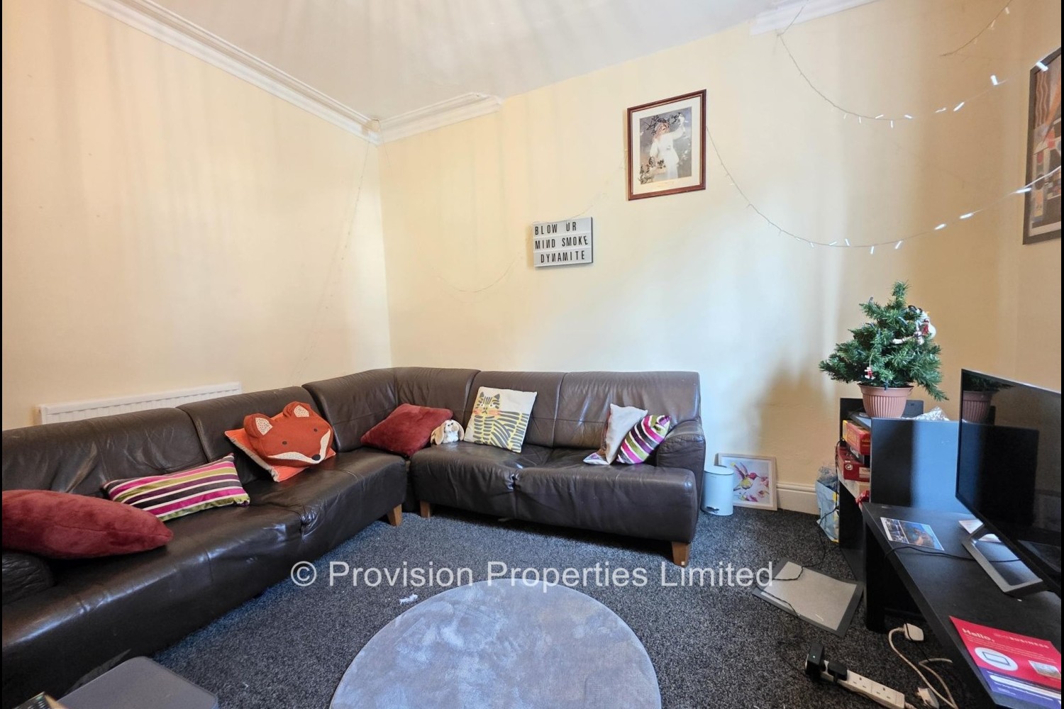 Welton+Place%2C+Hyde+Park%2C+LS6