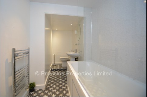 Delph+Lane%2C+Woodhouse%2C+LS6