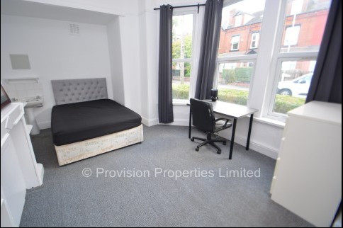 Delph+Lane%2C+Woodhouse%2C+LS6