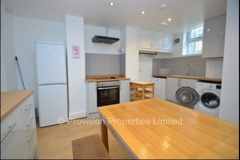 Delph+Lane%2C+Woodhouse%2C+LS6