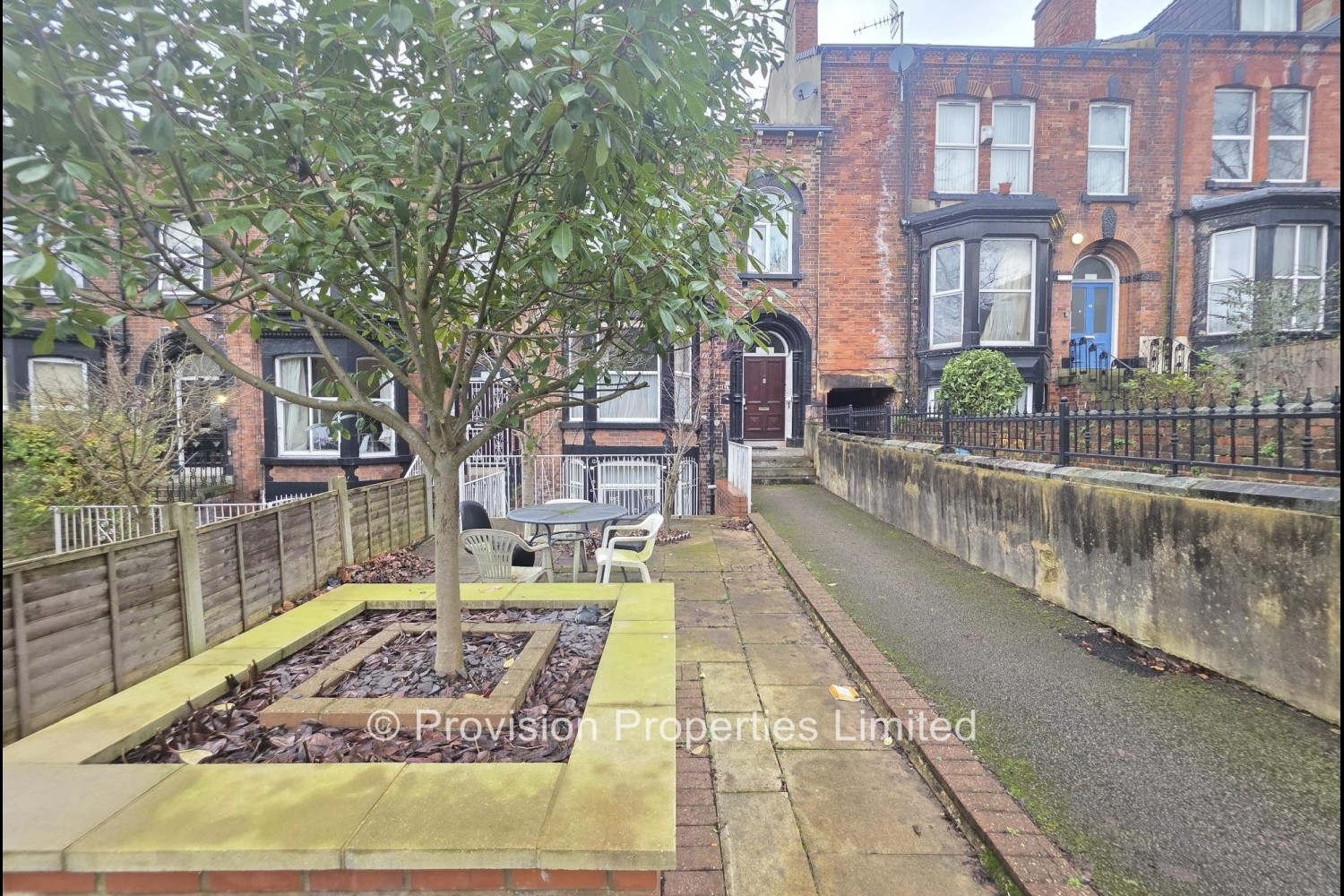 St+Johns+Terrace%2C+Hyde+Park%2C+LS3