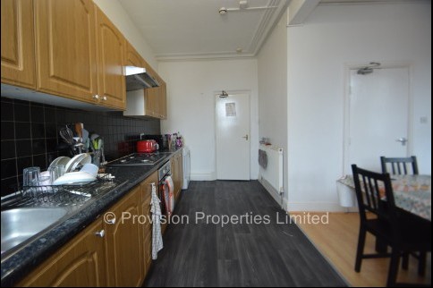 Regent+Terrace%2C+Hyde+Park%2C+LS6