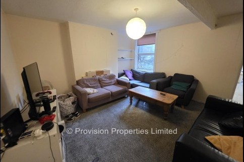 Brudenell+Road%2C+Hyde+Park%2C+LS6