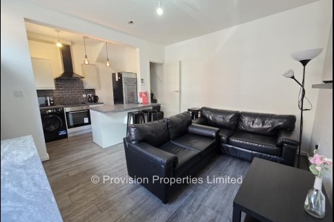 3 Bedroom House 3 Bathrooms
