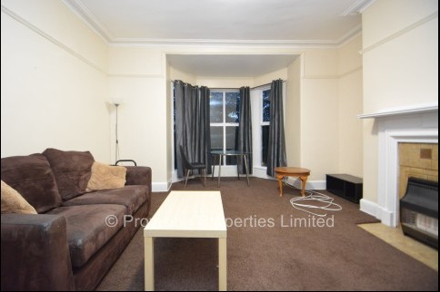 2 Bedroom Flats in Leeds