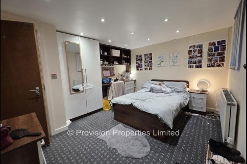 Hessle+Mount%2C+Hyde+Park%2C+LS6