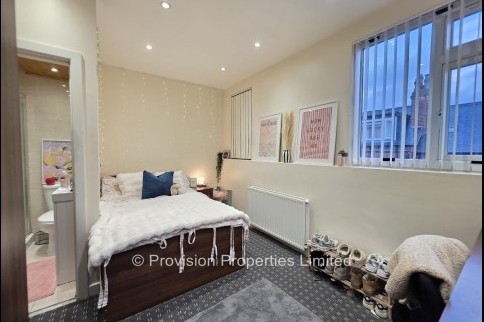 6 Bedroom 6 Bath Student Houses Hyde Park