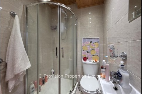 Hessle+Mount%2C+Hyde+Park%2C+LS6