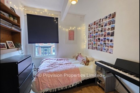 Ebberston+Terrace%2C+Hyde+Park%2C+LS6