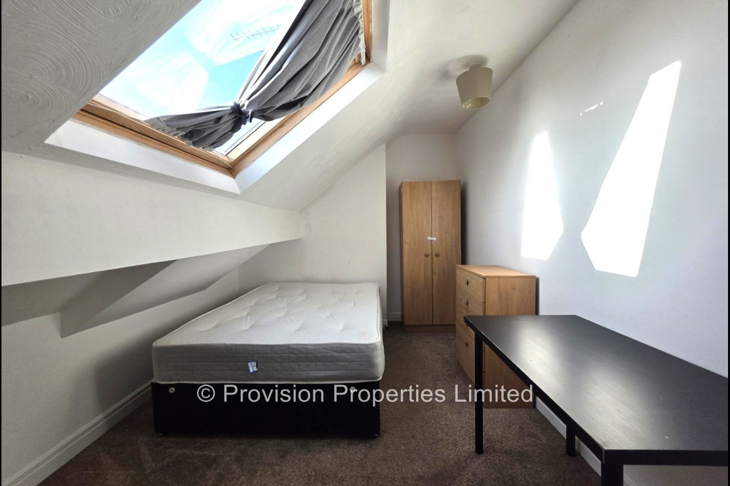 St+Chads+Drive%2C+Headingley%2C+LS6