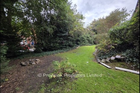 Kensington+Terrace%2C+Hyde+Park%2C+LS6