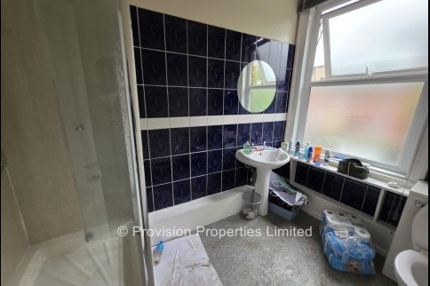 Kensington+Terrace%2C+Hyde+Park%2C+LS6