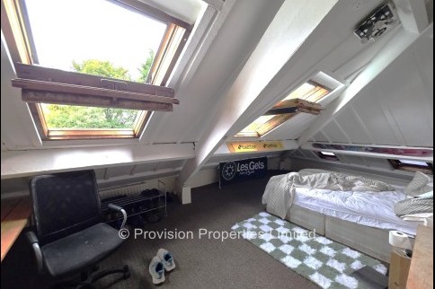 Kensington+Terrace%2C+Hyde+Park%2C+LS6