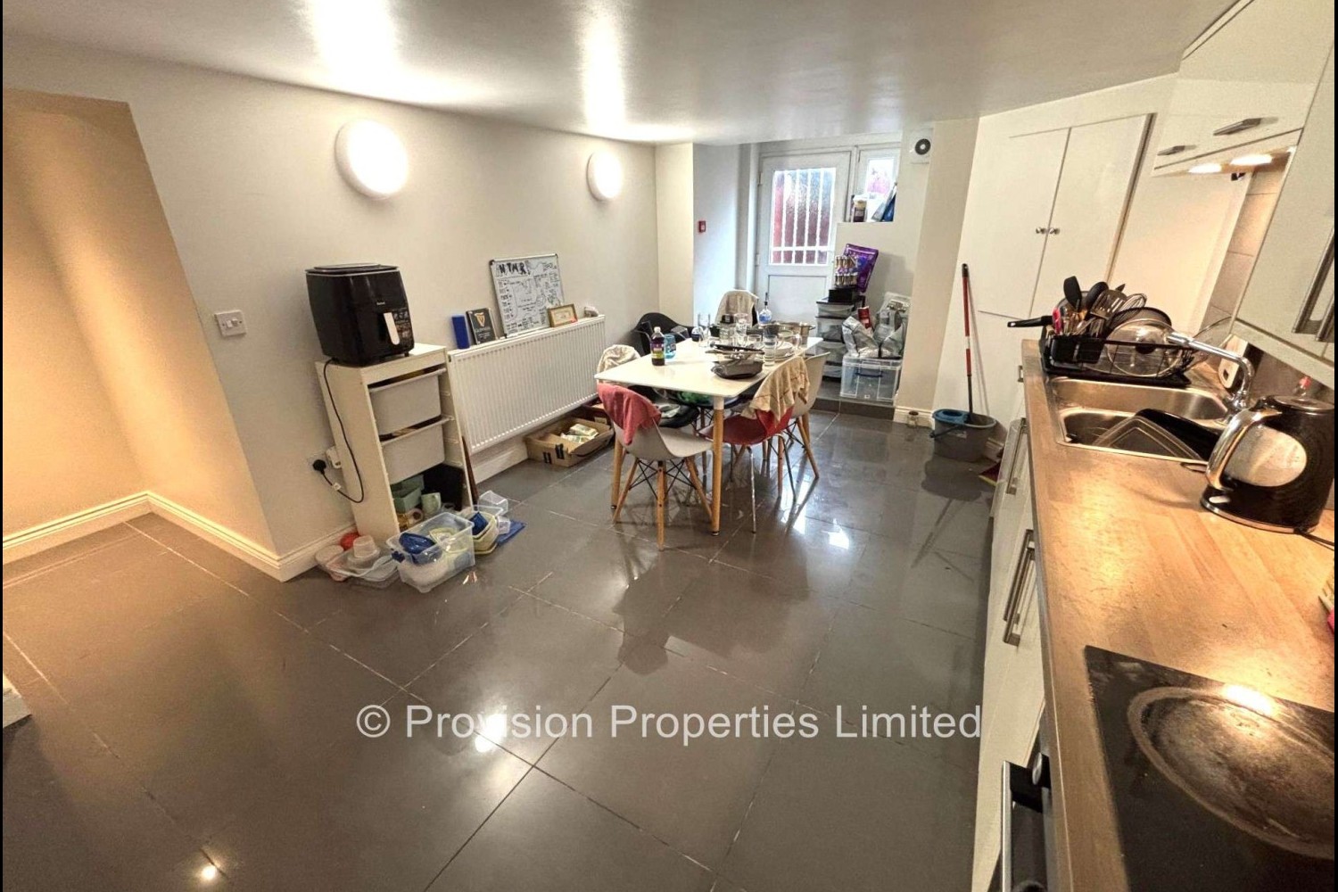 Cardigan+Road%2C+Hyde+Park%2C+LS6