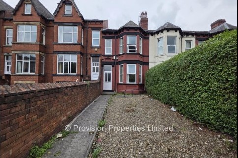 Brudenell+Road%2C+Hyde+Park%2C+LS6