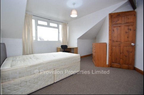 2 Bedroom Rentals Leeds