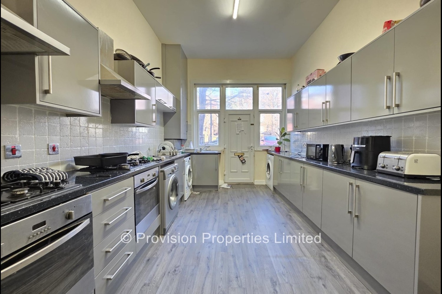 Moorland+Avenue%2C+Hyde+Park%2C+LS6