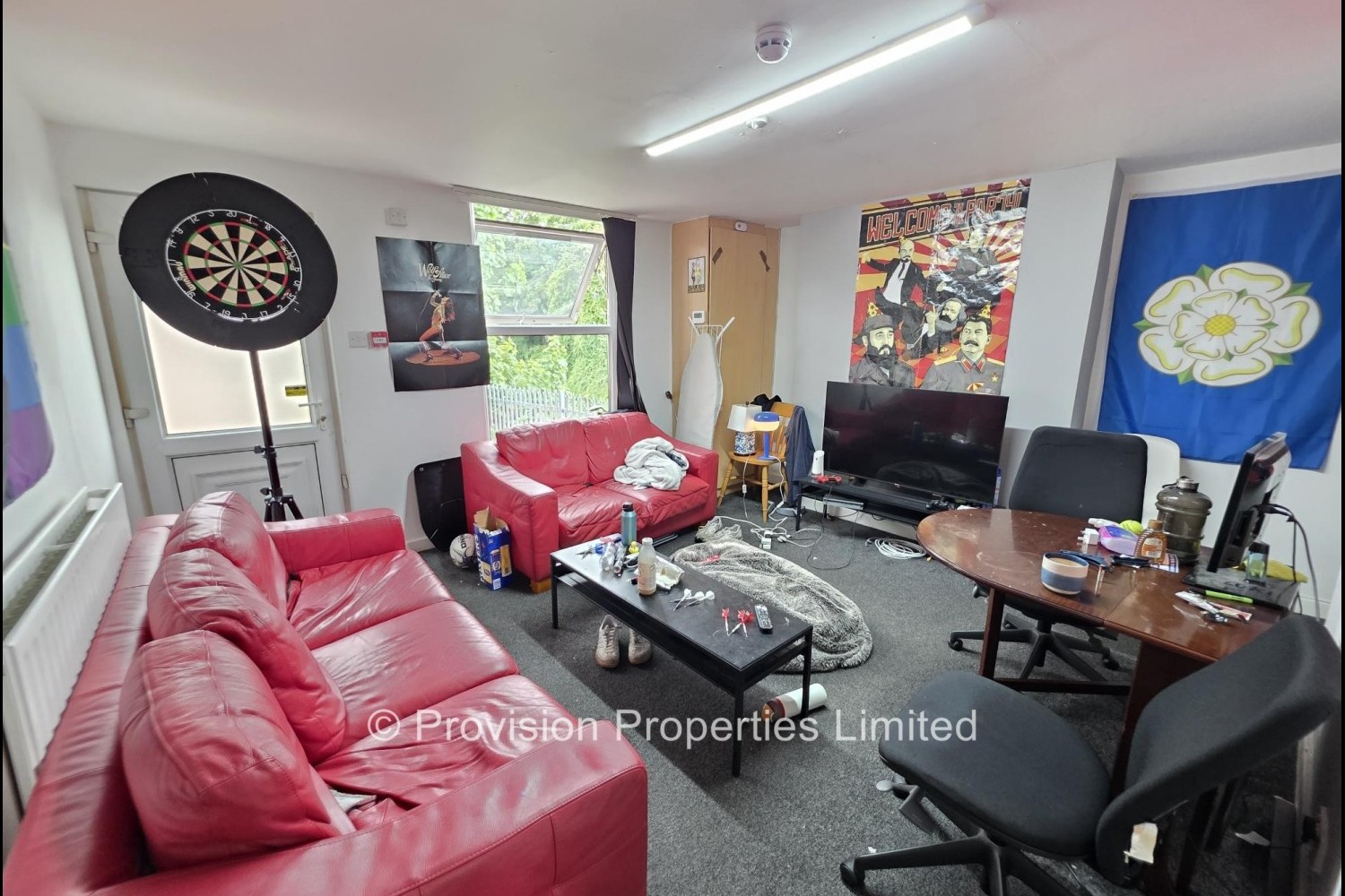4 Bedroom 2 Bathrooms