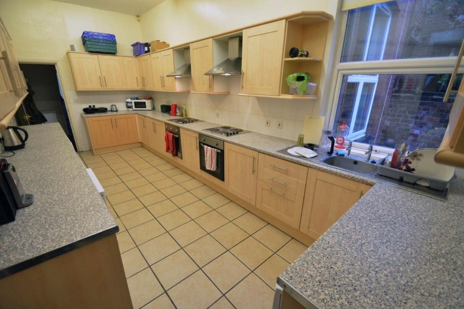 Belle+Vue+Road%2C+Hyde+Park%2C+LS3